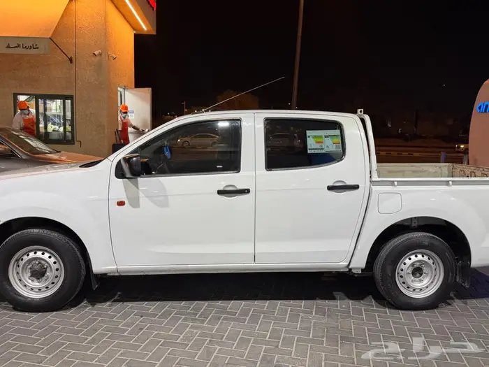 ايسوزو ديماكس 10