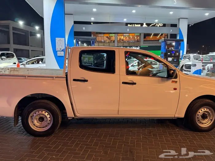 ايسوزو ديماكس 9