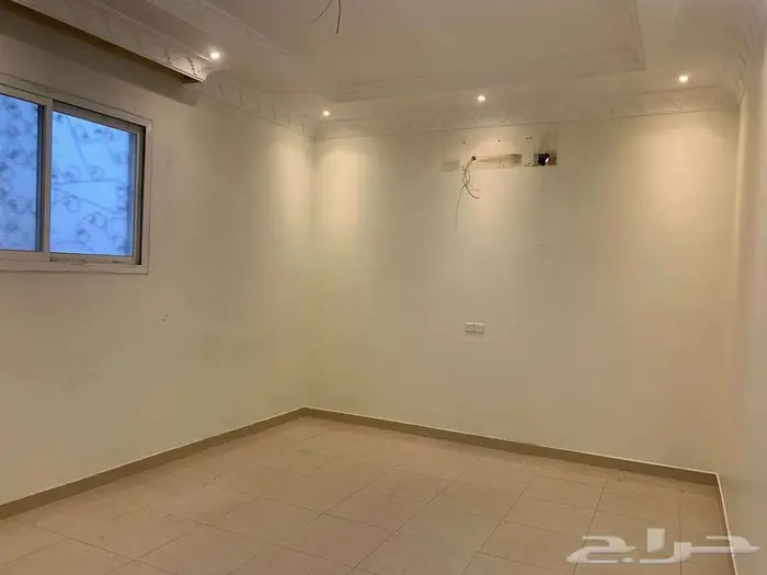 شقة للايجار 4غرف 2