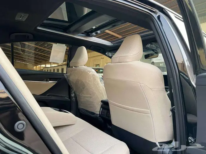 تويوتا كامري LE هايبرد 2025 متاح اقساط و كاش 7