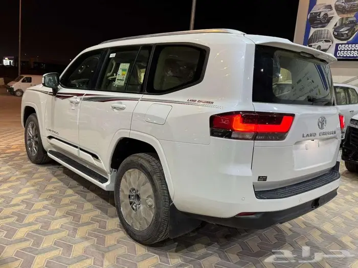 لاندكروزرGXR 2024 خليجي L4 تنفس طبيعي بنك وكاش 4