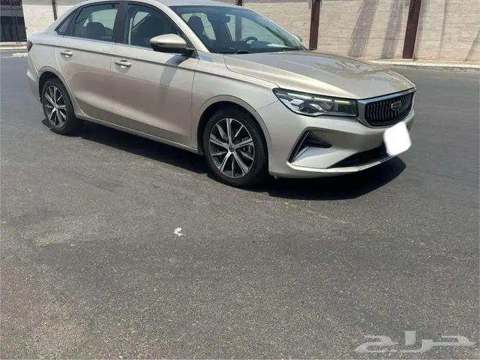 جيلي ام جراند 7 موديل 2023 ممشي 120الف فل كامل بدي بلد 2