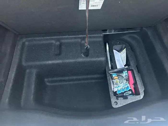 للبيع مرسيدس مخزن غاية المستخدم موديل 2014 S550 8