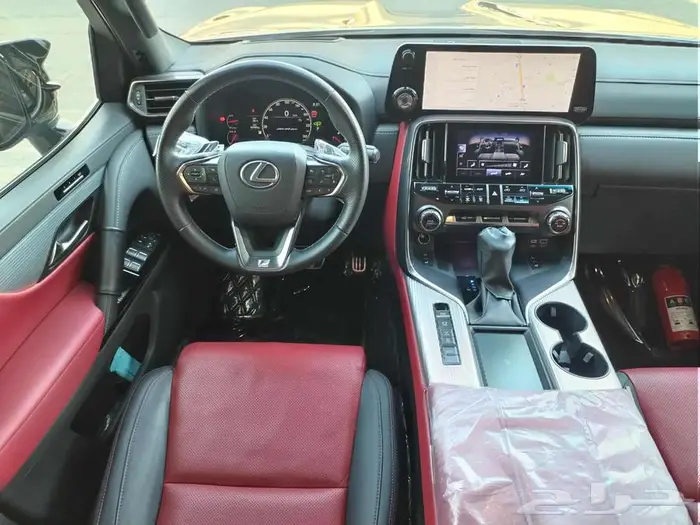 لكزس 2024 LX600 F-SPORT العداد 44 الف كم 6
