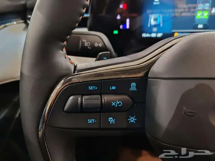 فورد تورس تيتانيوم 2026 2