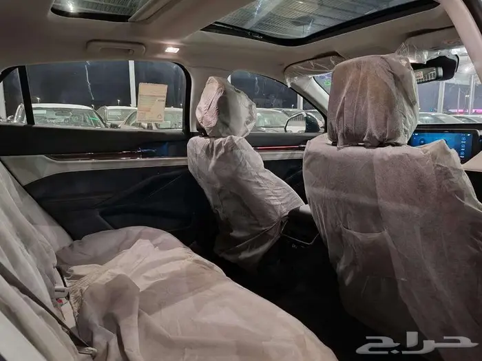 فورد تورس تيتانيوم 2026 14