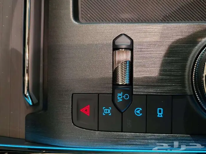 فورد تورس تيتانيوم 2026 20