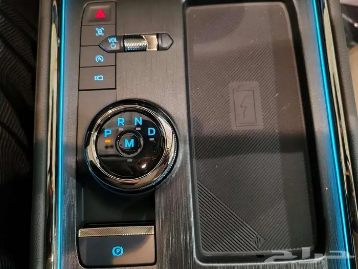 فورد تورس تيتانيوم 2026 25