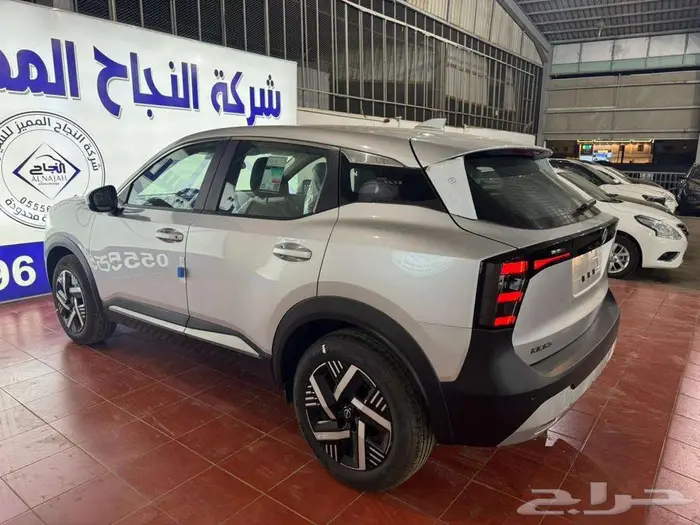 نيسان كيكس 2025 استاندرد 10