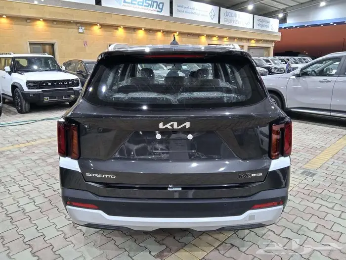 كيا سورنتو GL هايبرد 2025 العائليه 16