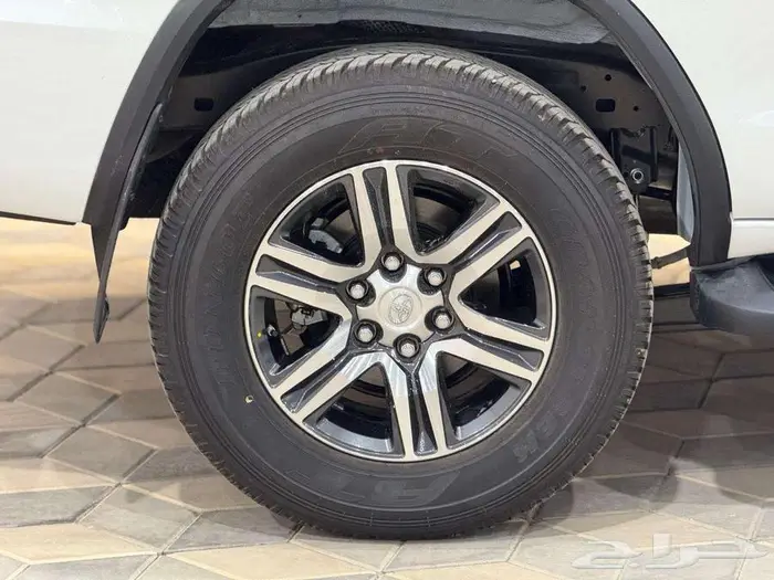 فورتشنر GX2 دبل 2025 مزايا عملية تهمك في كل مشوار 10