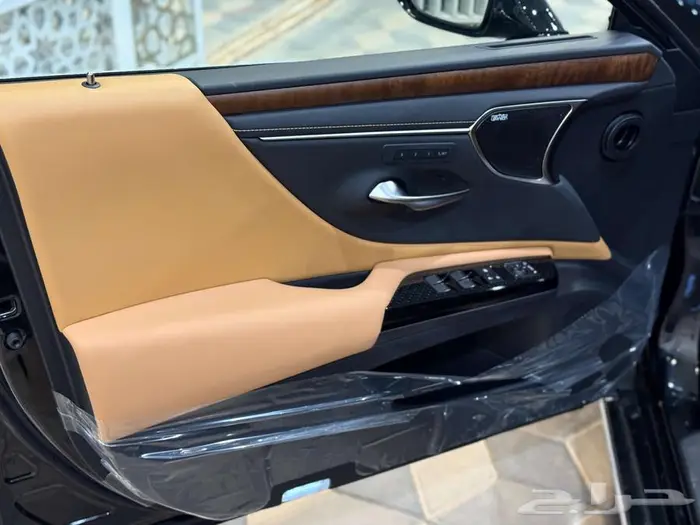 لكزس ES350 DD موديل 2025 الفخامة والأداء المتميز 5