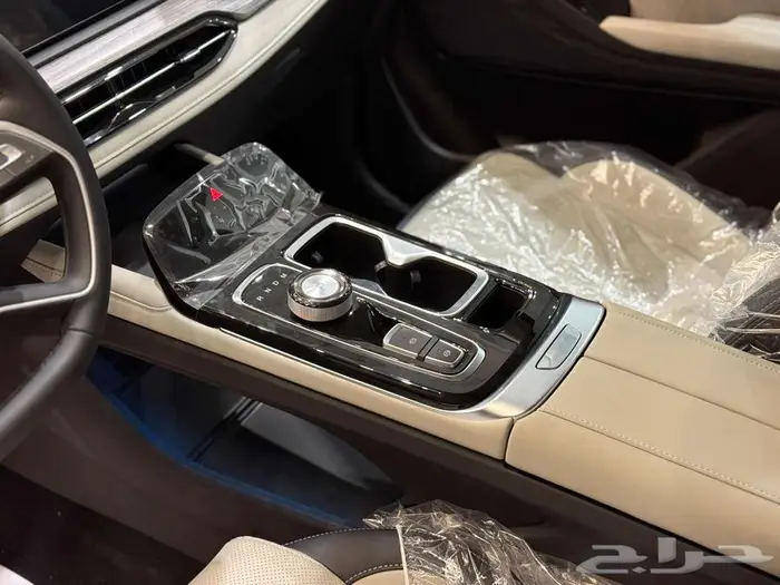 جاك JS6 موديل 2025 سيارة تجعلك تشعر بالثقة والأناقة 11