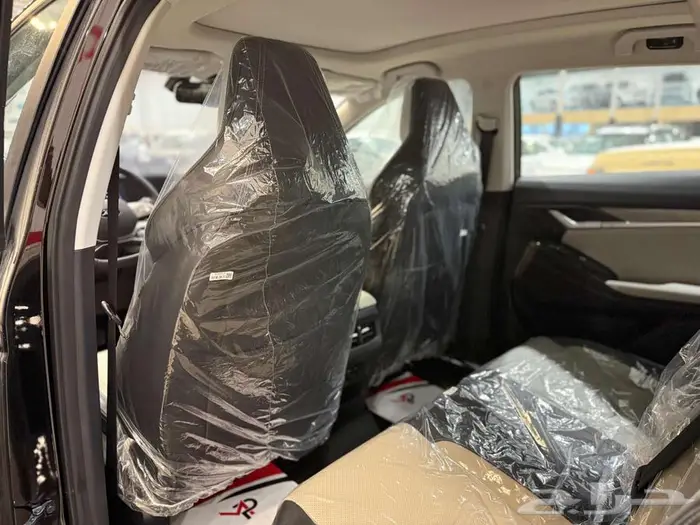 جاك JS6 موديل 2025 سيارة تجعلك تشعر بالثقة والأناقة 15