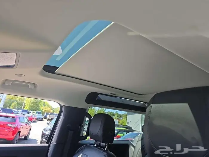 2023 Land Rover Defender 90 S 13