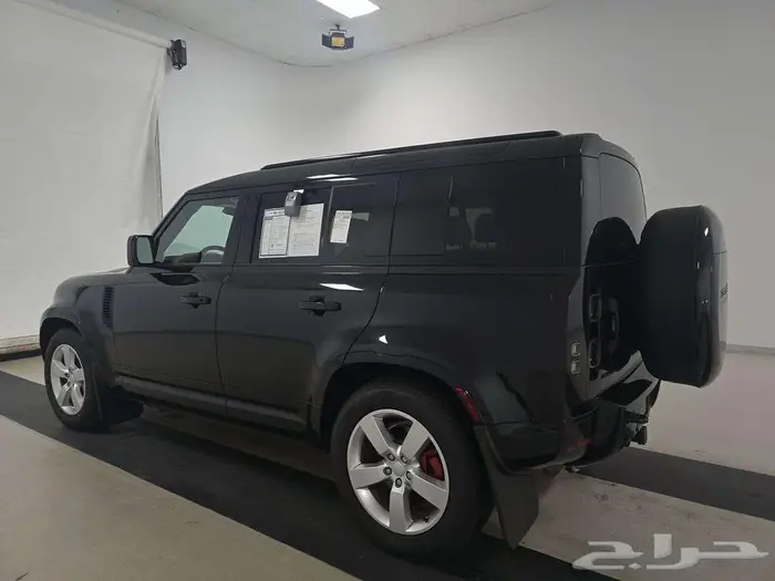 2025 Land Rover Defender 110 X 6
