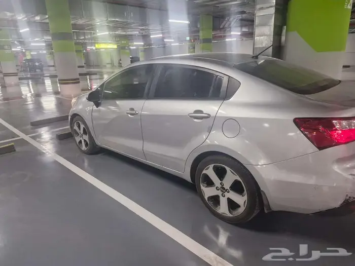 KIA RIO 8