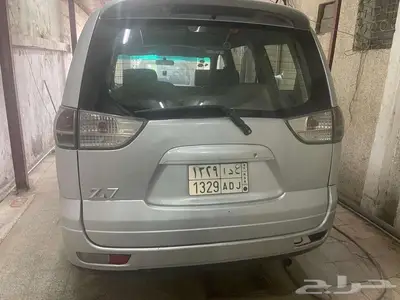 سيارة عائلية صينية من نوع سي ام سي 7 ركاب موديل 2013 index