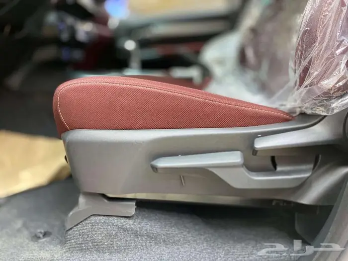 هايلوكس غمارتين S-GLX 4 4 اوتوماتيك بنزين 2025 21