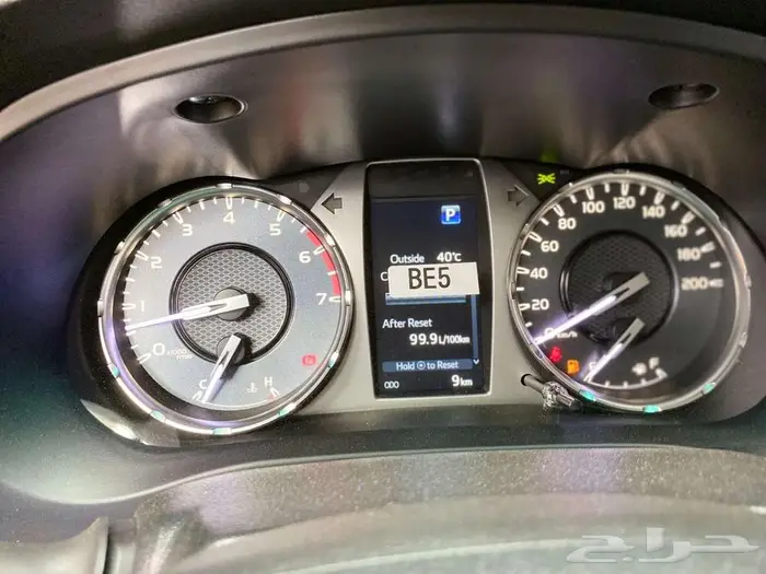 هايلوكس غمارتين S-GLX 4 4 اوتوماتيك بنزين 2025 18