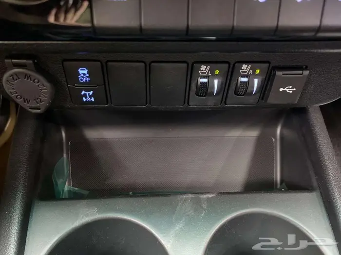 هايلوكس غمارتين S-GLX 4 4 اوتوماتيك بنزين 2025 17