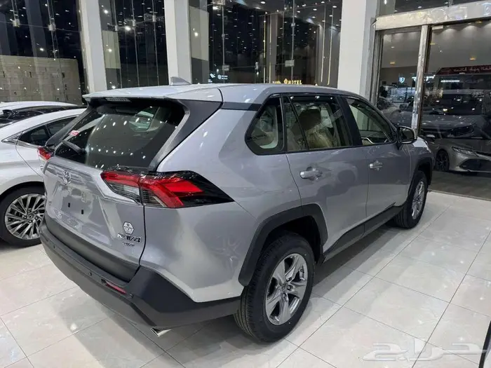 تويوتا راف فور م 2025 ستاندر دبل - سعودي 2