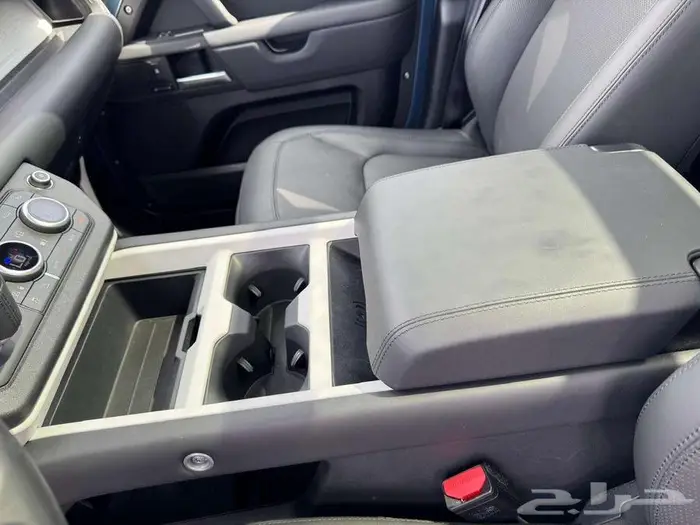 ديفندر موديل 2025 - S -V6 ب 270 الف ريال 10