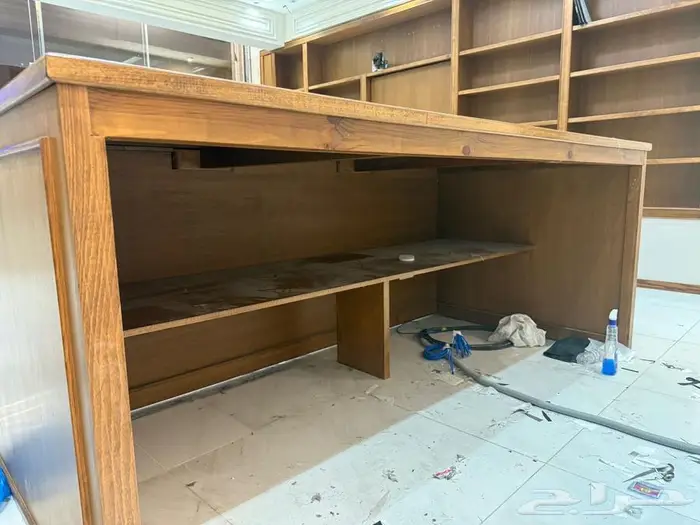 محل خياطه رجالي ارفف وطاولة قص 3