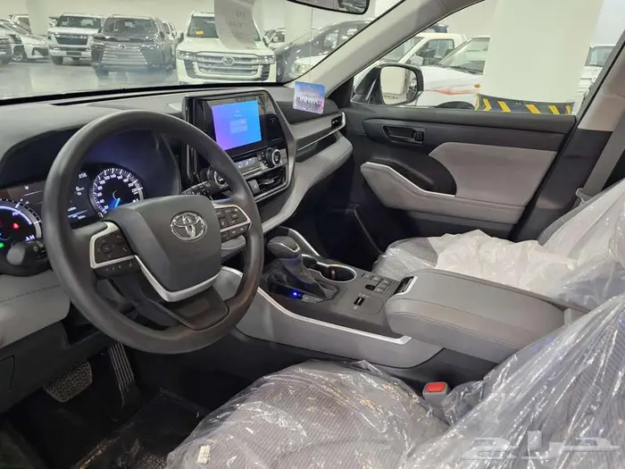 تويوتا هايللندر LE4x4 استاندر 2025 20