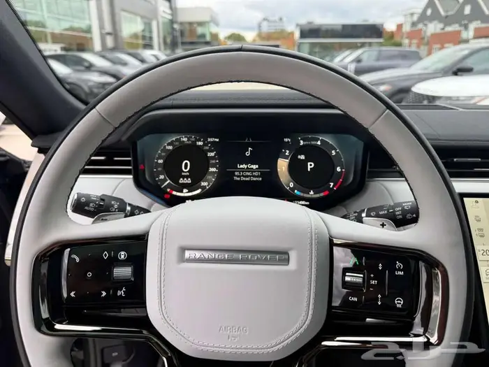 رنج روفر اسبورت موديل 2025 - HSE ب 370 الف ريال 7