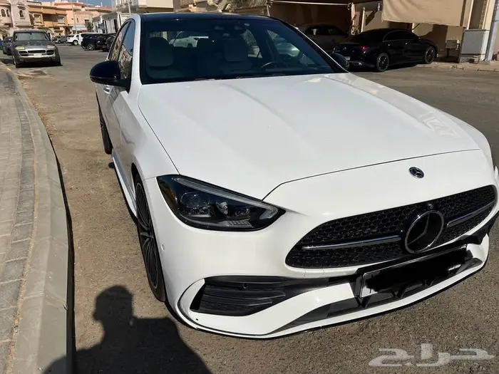 مرسيديس C 300 موديل 2023 1