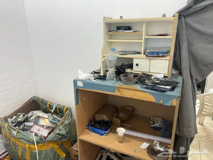 محل جوالات للتقبيل في 6 على 6 7