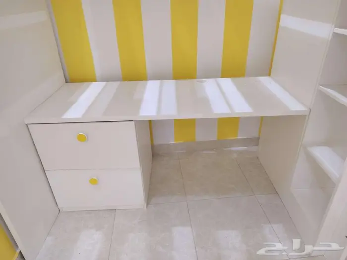 سرير نوم للأطفال مع مكتب من أيكيا 9