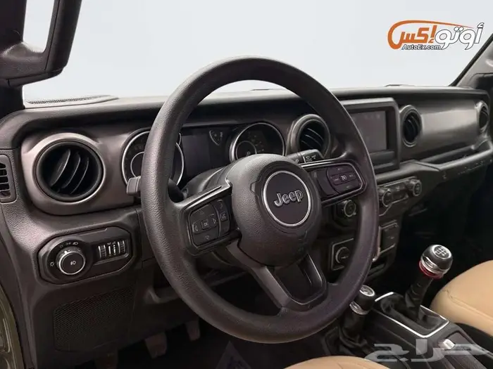 2022 جيب رانجلر 7