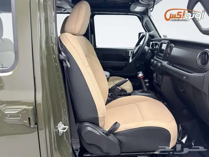 2022 جيب رانجلر 12