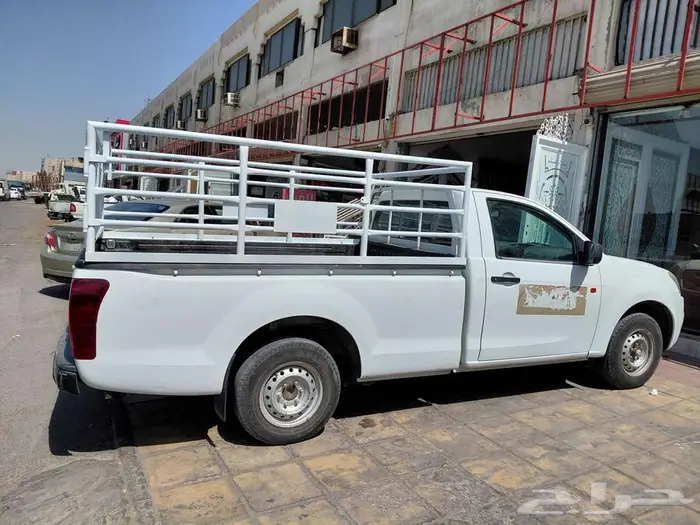 ايسوزو دي ماكس 2016 1