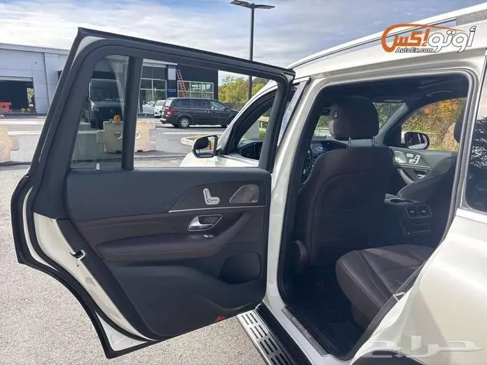 2023 مرسيدس GLS 450 7