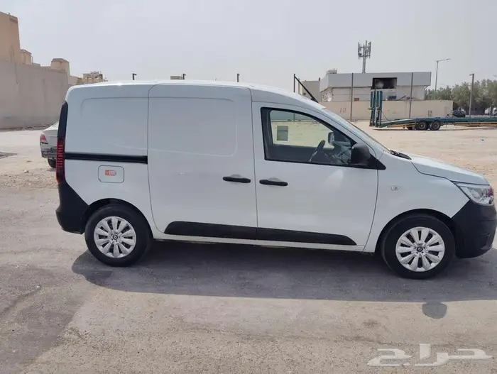 فان رينو اكسبرس 5