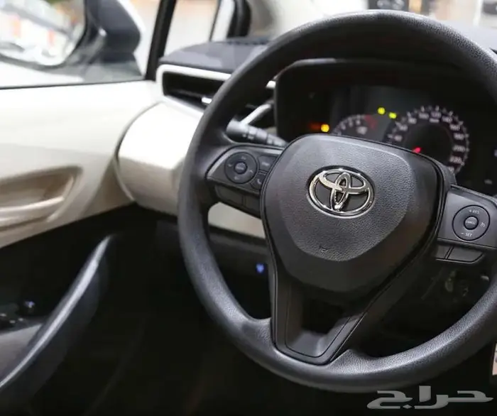 تويوتا كورولا2.0 استاندر 2025 سيارة اقتصادية بقسط مرن 4