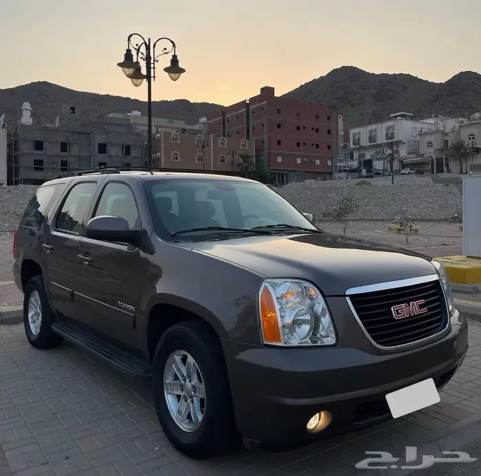 يوكن 2014 نظيف جدا  بدون دبل 1