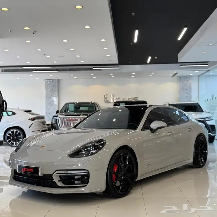 بورش باناميرا GTS - 2023 0