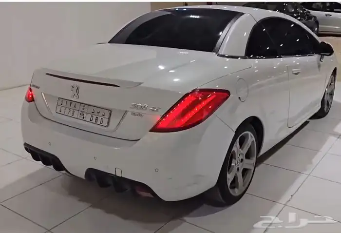 سيارة بيجو كشف 308 8