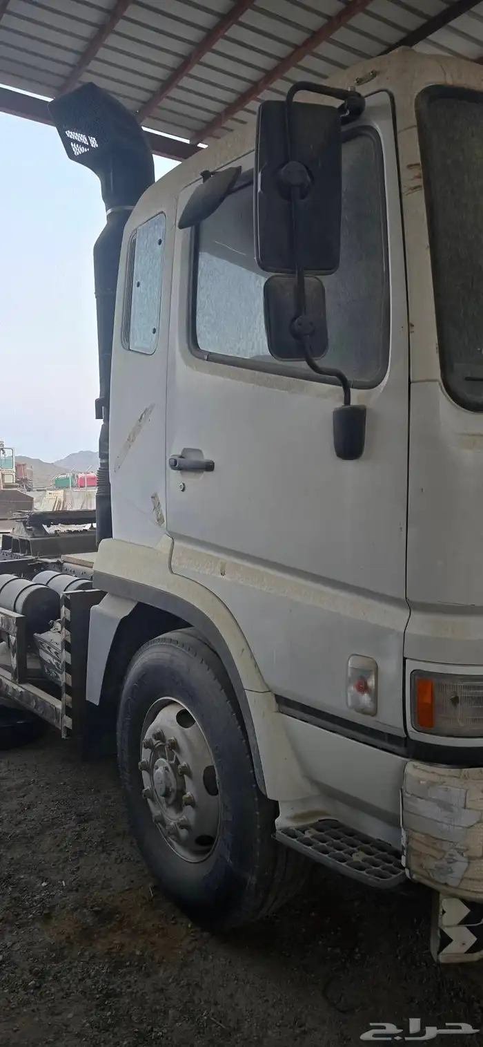 راس مستوبيشي نظيف موديل 2009 مسقط 1