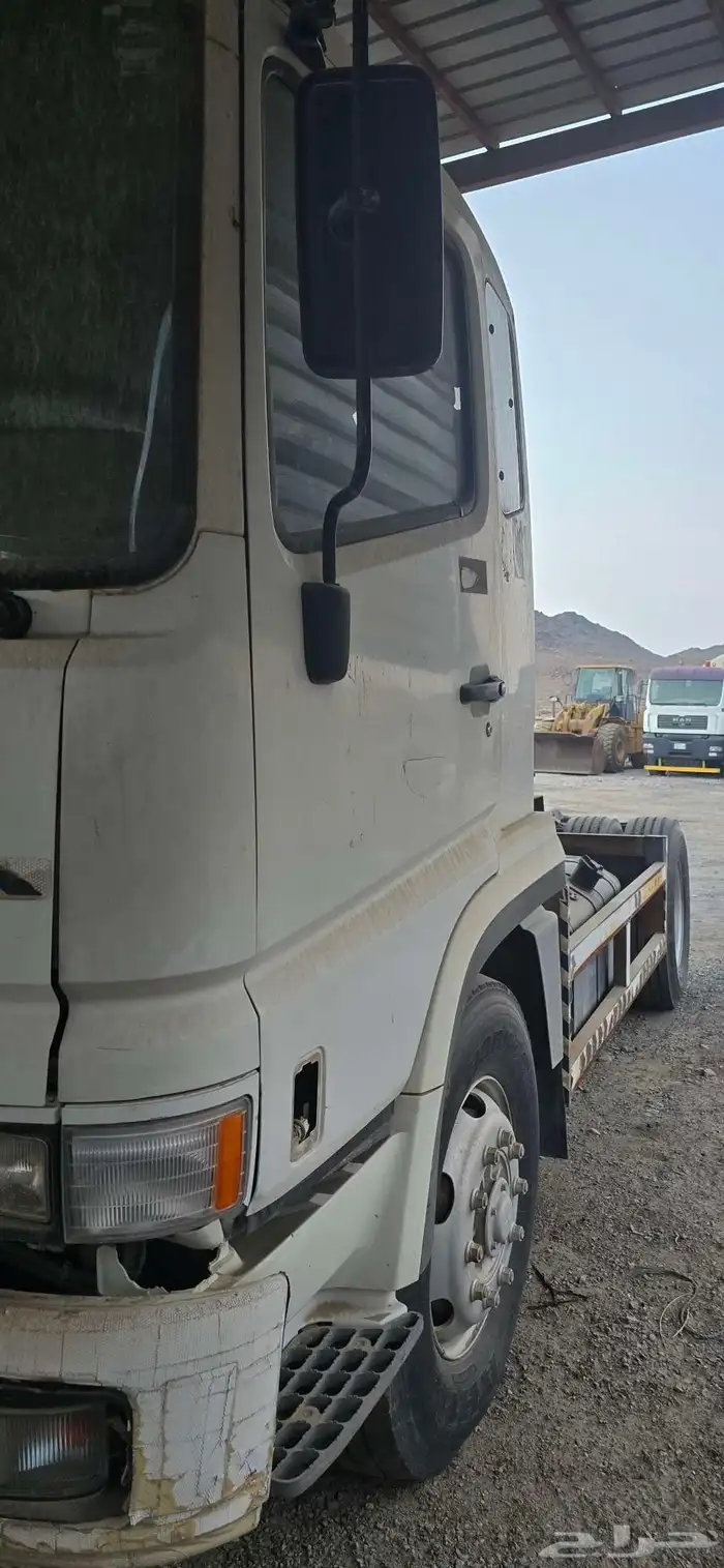 راس مستوبيشي نظيف موديل 2009 مسقط 4