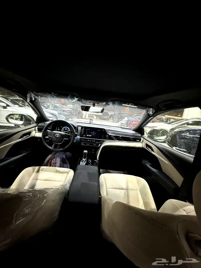 تويوتا كامري فتحه هايبرد Le 2025 5