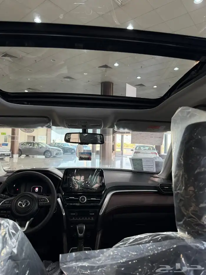 تويوتا اوربان كروز GLX 4