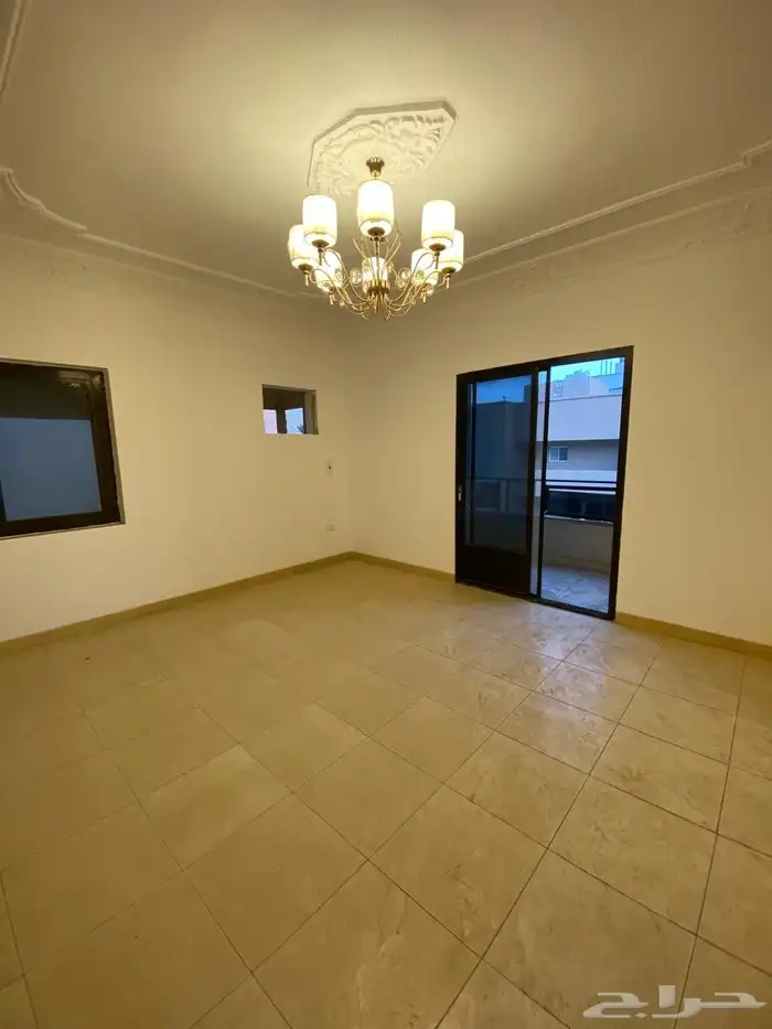 شقة للايجار بحي الصفا مكونة من 2 غرف وصالة ومطبخ 4