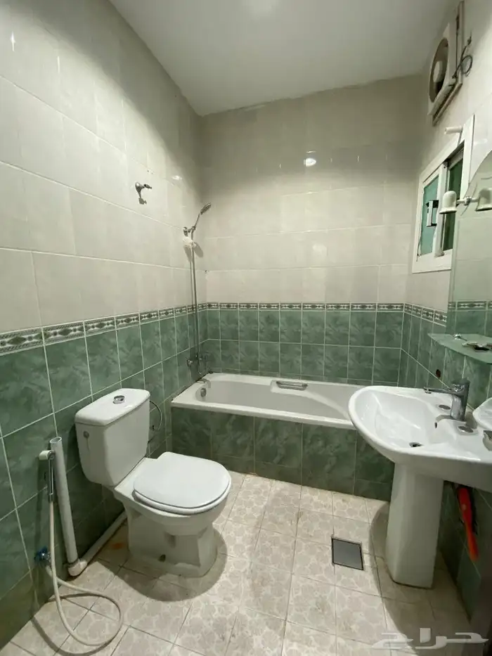 شقه للايجار في حي الصفا غرفتين 3