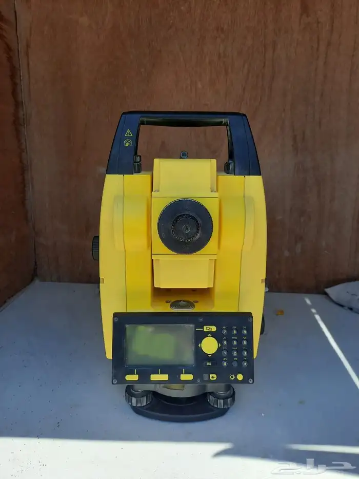 جهاز توتال ستيشن لايكا بيلدر 405 بحالة ممتازة 0