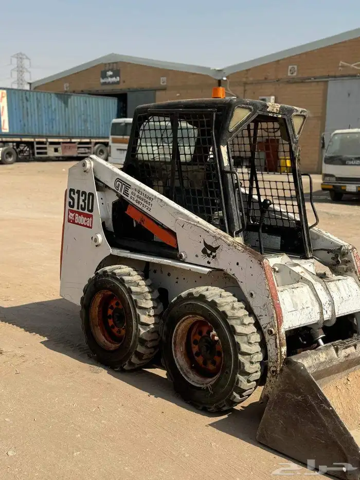 بوبكات الايجار شيول صغير 1